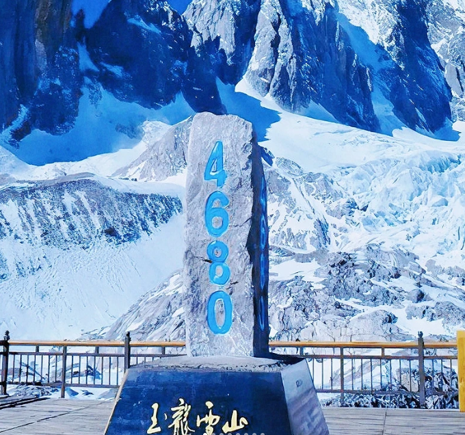6 days and 5 nights · package tour · Yunnan + Kunming + Dali + Lijiang + Xishuangbanna